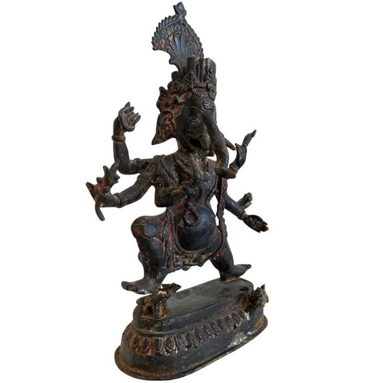 Ganesha danzante con seis brazos – estatua de templo de bronce antigua (lote 163) – Esculturas, Bronze (photo 2 of 16)