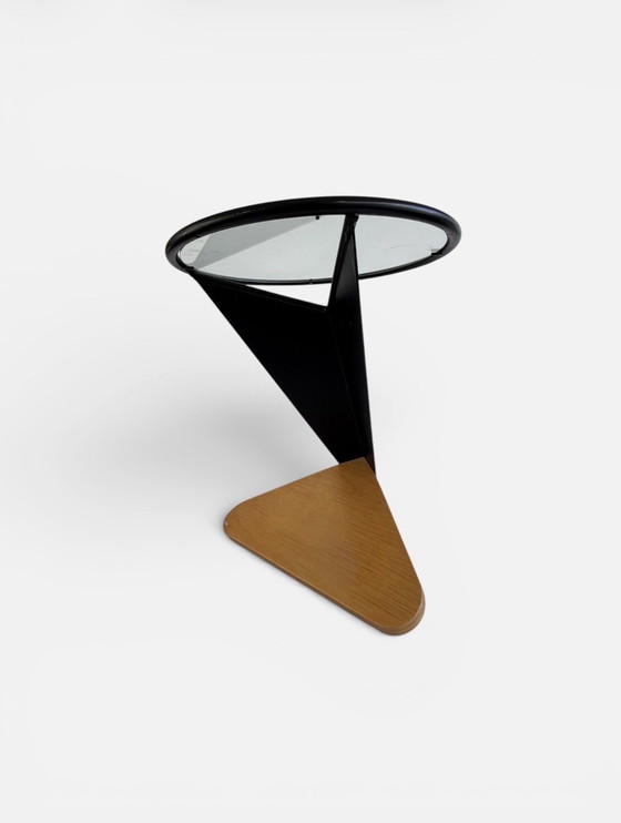 Image 1 of Table d'appoint NAOS « Viki » – Un classique du design signé Bruni Brunati et Carlo Zerbar, 1988