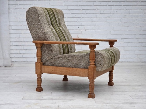 Image 1 of Fauteuil danois des années 1970, tissu d'ameublement d'origine en laine, bois de chêne massif.