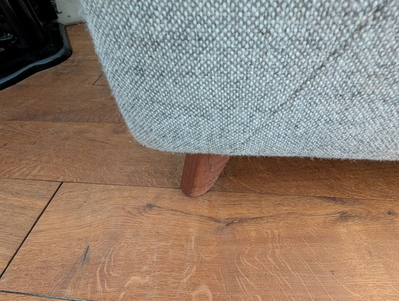 Image 1 of Montis hoekbank Fox met houten pootjes
