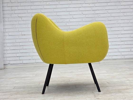 Image 1 of Jaren 60, een icoon in het socialistisch realisme van Roman Modzelewski, model RM58.