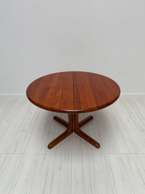 Tavolo da pranzo allungabile rotondo in teak danese vintage anni '70 di Langeskov Møbelfabrik