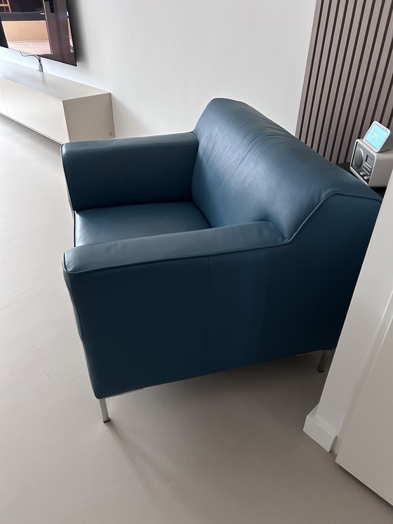 Image 1 of Fauteuil Montel en cuir bleu