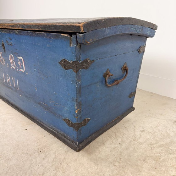Baule antico dipinto di blu del 1871, Armadi contenitori, Legno, Metallo, Vintage (foto 5 di 15)