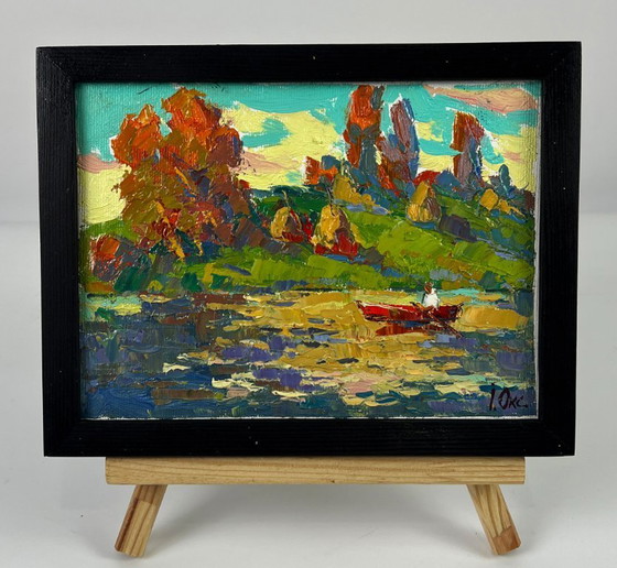 Image 1 of Peinture à l'huile originale représentant un paysage naturel, un bateau et un coucher de soleil se reflétant sur la rivière.