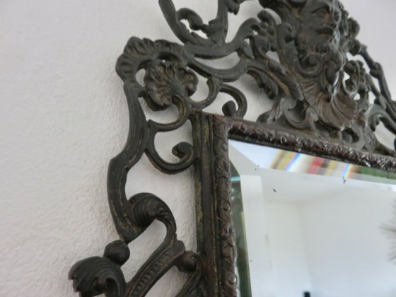 Image 1 of Espejo de hierro fundido que representa a Baco, dios del vino, Francia, década de 1920-1930