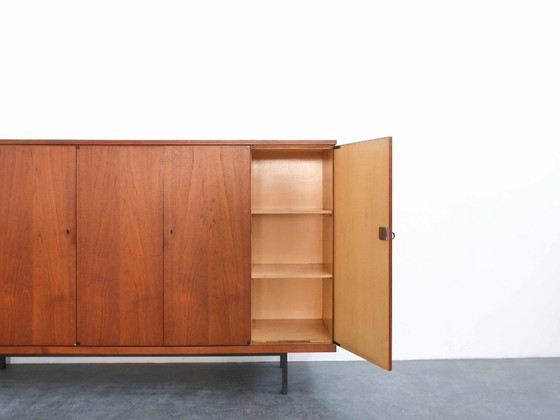 Image 1 of "TORVIK" vintage dressoir/commode uit het midden van de 20e eeuw