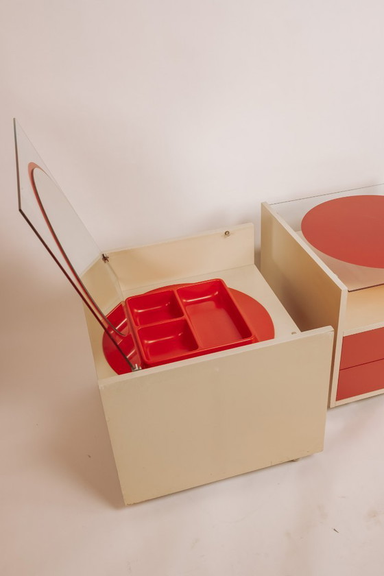 Image 1 of Set rood/witte Space Age nachtkastjes uit Italië, jaren 60