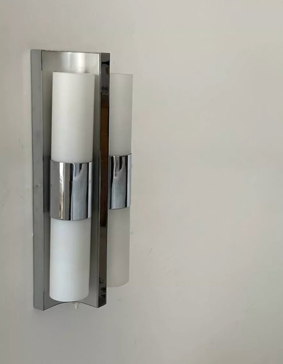 Image 1 of Applique vintage métal chromé et opaline, Allemagne 1960