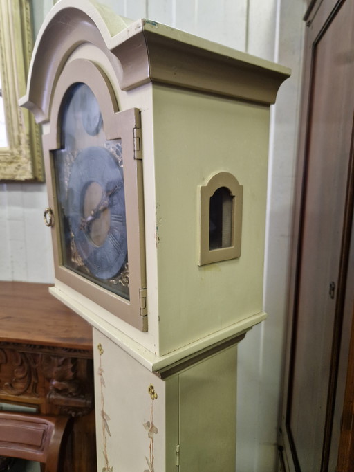 Brocante decorative clock