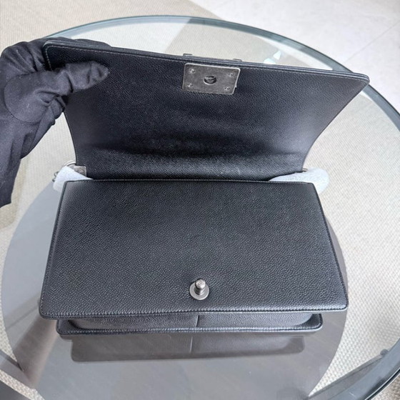 Image 1 of Borsa Chanel Boy New Medium - 28 cm in pelle trapuntata color caviale nera con finiture in argento rutenio Serie 28