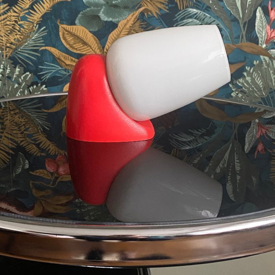 Image 1 of Paar vintage wandlampen in wit opaalglas en kunststof