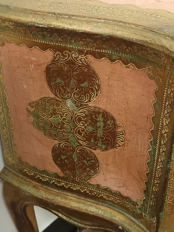 Image 1 of Commode Florentine