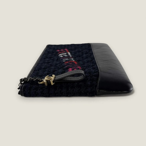 Clutch Chanel Gabrielle in tweed e pelle di vitello (photo 11 of 25)