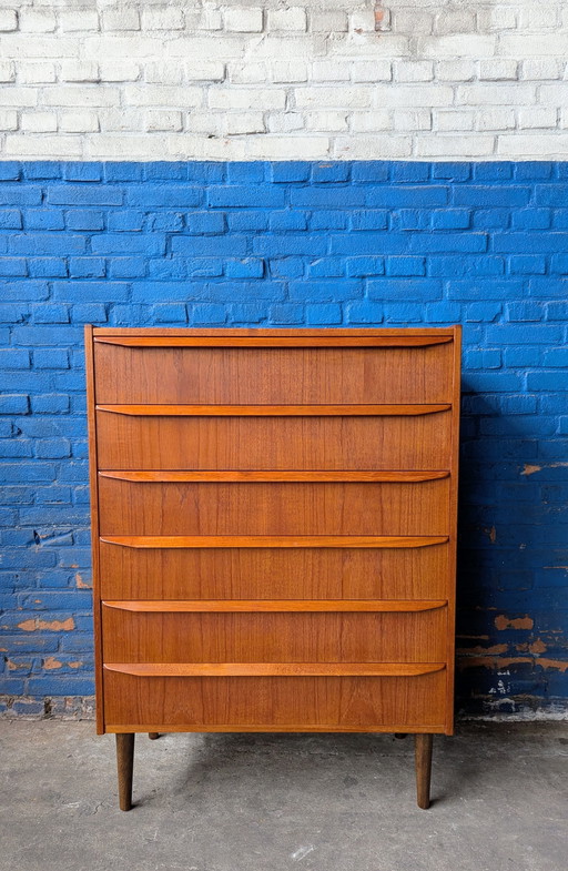 Cómoda danesa vintage de teca, años 60