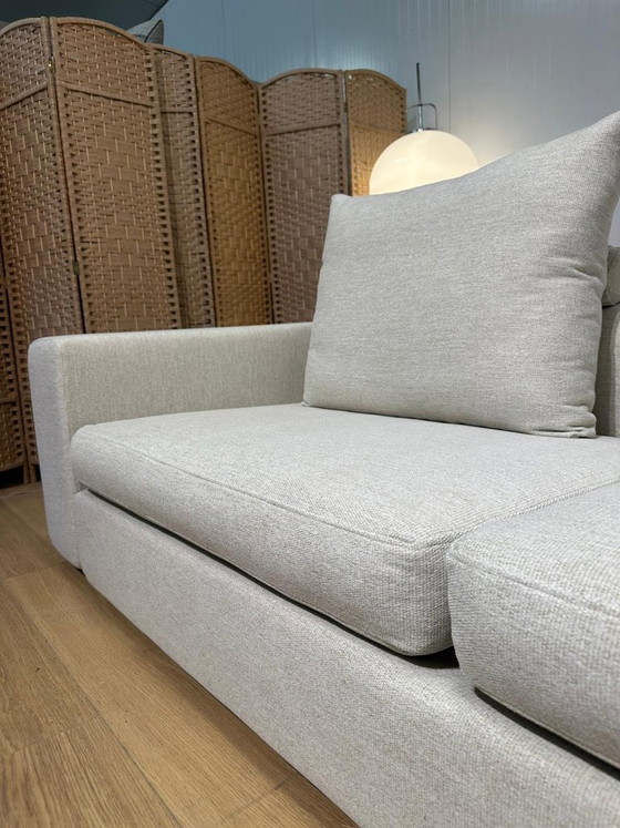 Image 1 of NEWLY UPHOLSTERED Flexform Groundpiece Corner Sofa
