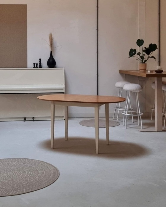 Image 1 of Tavolo da pranzo di metà secolo