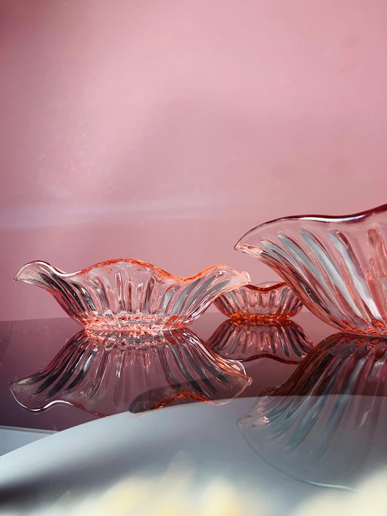 Image 1 of UNIQUE VINTAGE PINK PRESSED GLASS BOWL SET