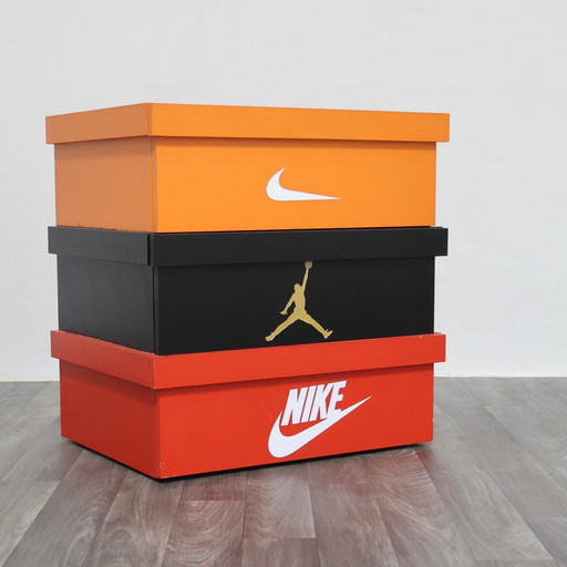 2000s Design Box-Shaped Sneakers Shoe Rack