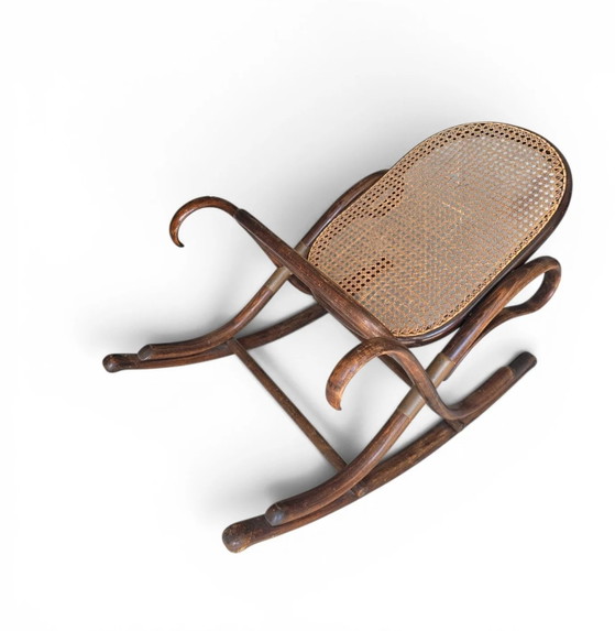 Repose-pieds en bois courbé et cannage Modèle 7001 par Michael Thonet pour Thonet / Années 1930 (photo 8 of 13)