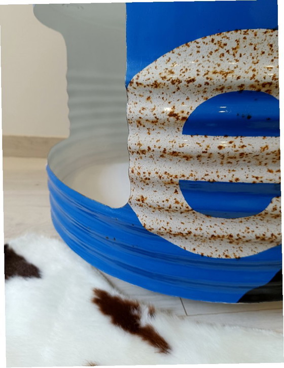 Image 1 of Contenitore di design realizzato con barili di metallo riciclati. Un pezzo unico