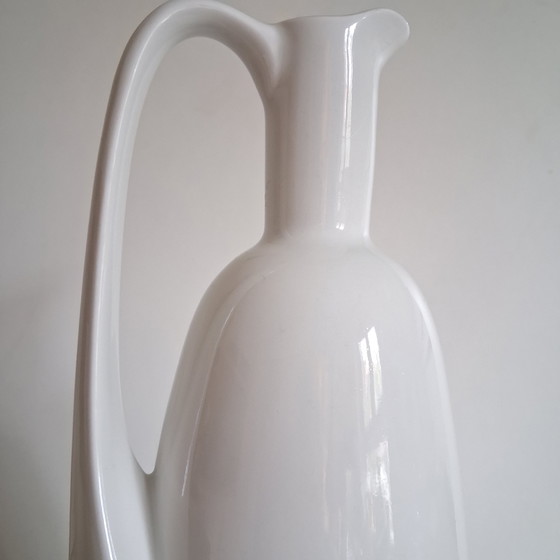 Weißer Porzellankrug/Einzelblumenvase aus der Mitte des 20. Jahrhunderts – Vasen, Porcelain (photo 6 of 9)