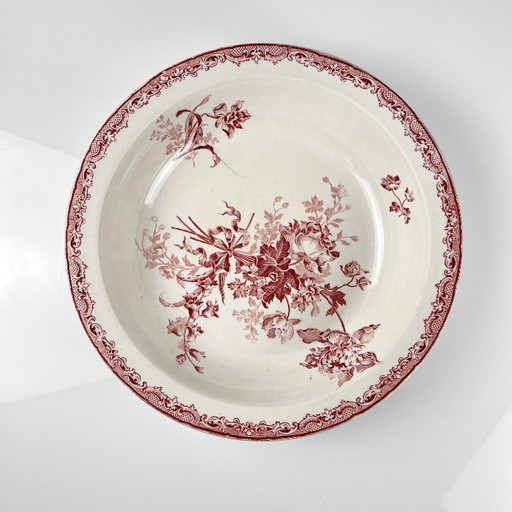 Large hollow dish "Fontange", Sarreguemines, ironstone, 19th-20th century