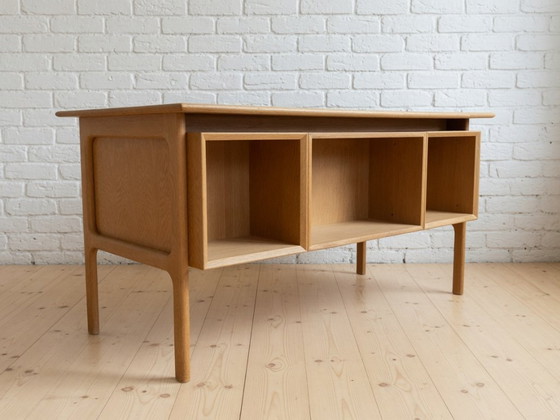 Eikenhouten directiebureau door Arne Vodder van Brouer Møbelfabrik, Denemarken, jaren 60 – Wood (photo 11 of 16)
