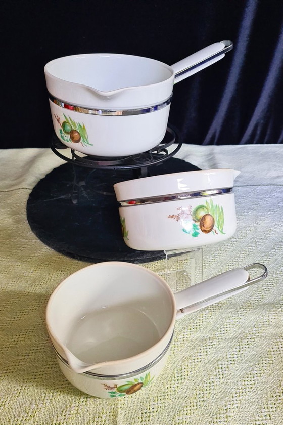 Image 1 of 3x Kochtöpfe aus Aluminit von Limoges, Frankreich, Marke Frugier, hochglanzpoliertes Haviland-Porzellan.