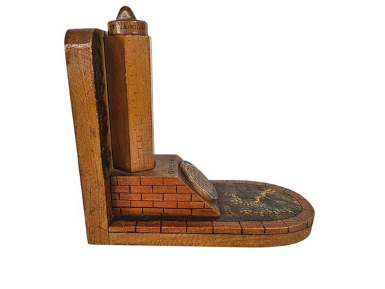 Image 1 of Buchstützen „Schlacht um den Grebbeberg 1940“ – Holz – Eiche – Militaria