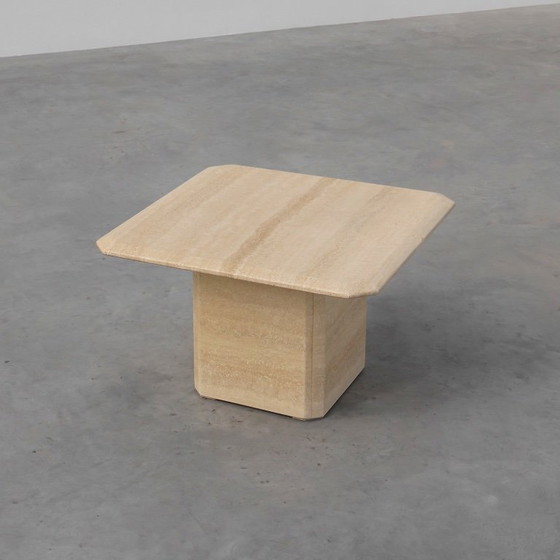 Image 1 of Mesa de centro o auxiliar cuadrada de travertino de mediados de siglo, Italia Años 60