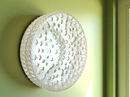 Grand plafonnier ou lampe murale à encastrer en verre hobnail givré