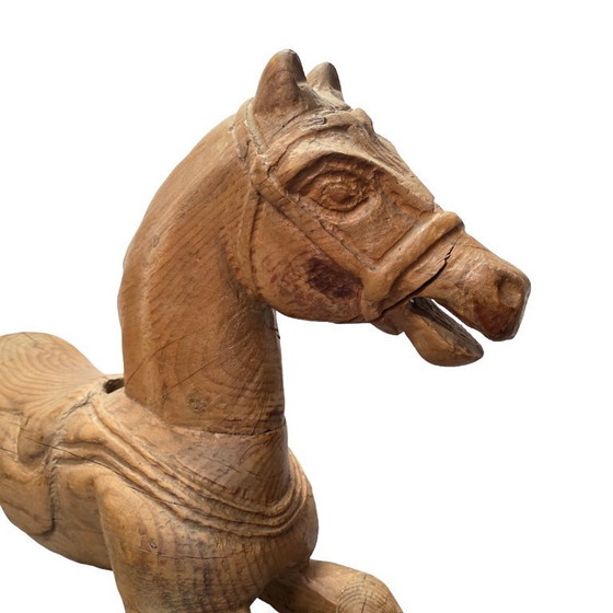 Image 1 of Antikes hölzernes Karussellpferd auf Ständer, Ende des 19. Jahrhunderts