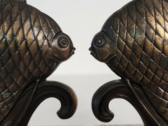 Image 1 of Paar Fischbuchstützen aus Marmor und Bronze im Art déco-Stil
