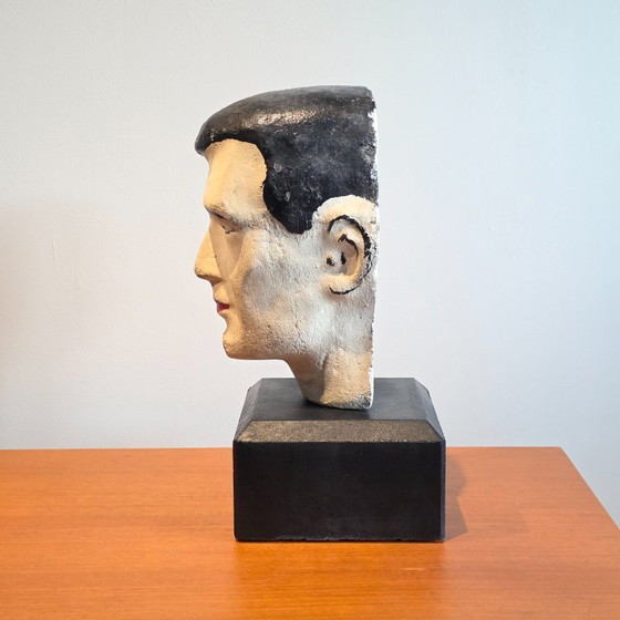 Image 1 of Testa in gesso vintage su base di cemento – oggetto scultoreo – circa 39 cm di altezza - busto vintage