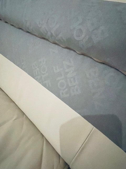 Image 1 of Gebroken wit lederen salon Rolf Benz