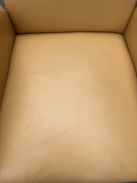 Image 1 of Fauteuil sculptural rare « Escargot » – Cuir jaune – Style Art déco

