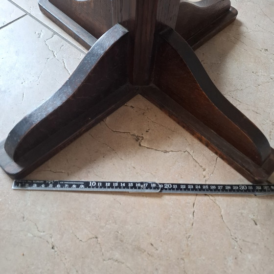 Image 1 of MESA ANTIGUA DE ROBLE TALLADO