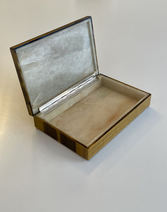 Image 1 of Schatulle aus Tigerauge mit Echtsilber Scharnier Juweliersarbeit