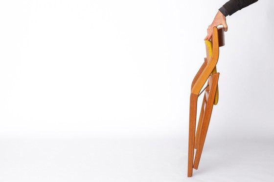 Image 1 of Chaise pliante vintage par Dyrlund, Danemark, 1960 Le prix est par chaise - 2 disponibles.  Une chaise pliante classique du Mid 