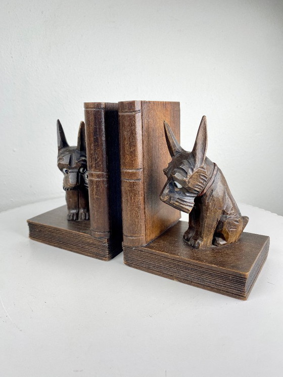 Image 1 of Vintage handgesneden houten honden boekensteunen - Scottie Terrier boekensteunen - Rustiek Bibliotheekdecor