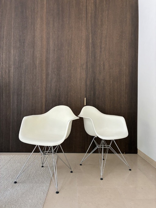 Poltrona in plastica Vitra Eames RE DAR – kuipstoelen, Metal