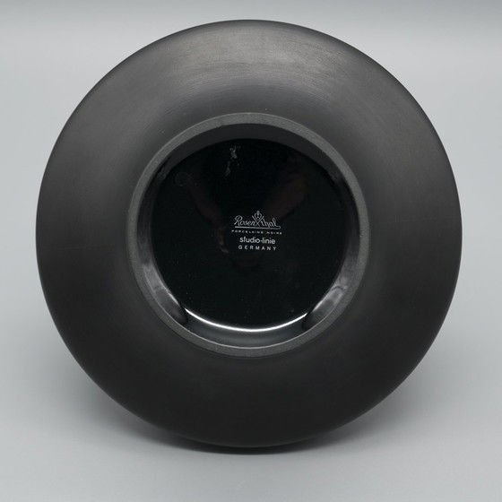 Image 1 of Werner Uhl ROSENTHAL Vase en porcelaine Duo UFO Noir mat & Blanc brillant