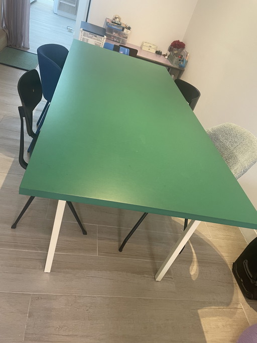 Two color table - Hay & Muller van Severen