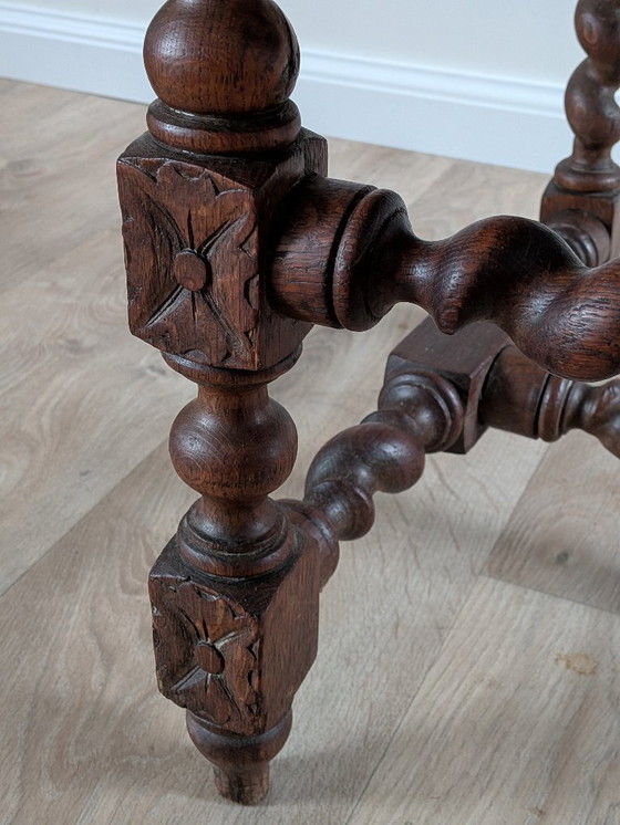 Image 1 of Sedia neorinascimentale belga in stile antico, ca. 1960 – Rovere intagliato e tessuto floreale