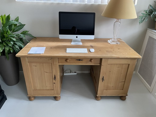 Kiefernschreibtisch mit Stauraum