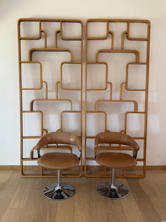 Image 1 of Herstoffeerde barstoelen