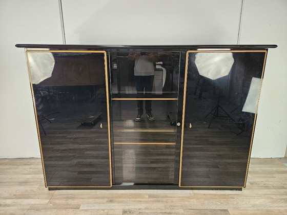 Credenza Pierre Cardin in legno laccato con vano illuminato, 1970 – Credenze con vetrina, Wood (photo 2 of 29)