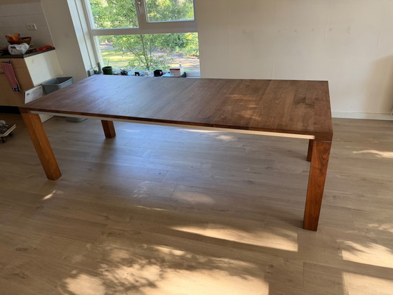 Mesa de comedor Leolux de nogal, 100-240 cm. – Mesas de comedor, Wood (photo 4 of 5)