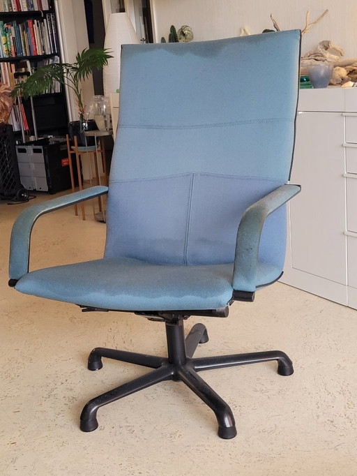 Artifort draaifauteuil vijfpotig